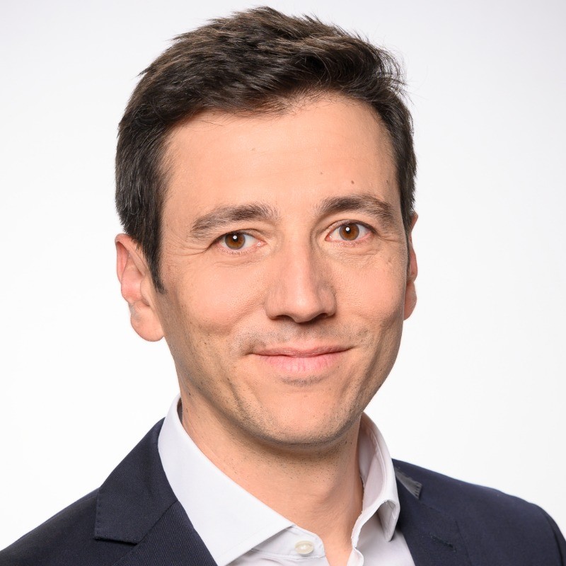 Romain Nicolle, Fire